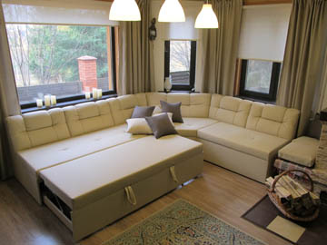 Эркерный диван в гостиную со спальным местом на заказ